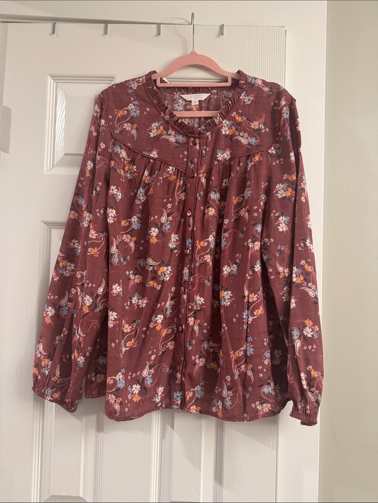 LC Lauren Conrad Tops - LC Lauren Conrad Mauve Floral Button-Up Blouse